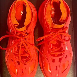 2023 Stella McCartney Womans Solar Glide 'ACTIVE RED' SIZE 8 1/2